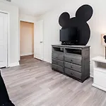 4951 Windermere