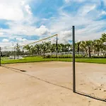 1531 Carey Palm