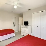 Extended Sun Deck With Private Pool In Gated Quiet Community