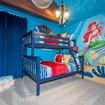 Free Resort- 10 Bed- Game Room- Movie Theater 4117