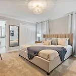 New Home At Storey Lake4 Bedrooms 3 Bathrooms