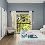 Family Friendly Condo Near Disney