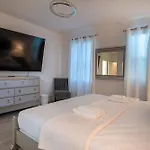 9Br Disney Dream Vacation W- Lake View No Carpet