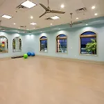 Stunning 8Br Home With Bbq Pool And Theater