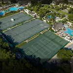 Have Fun In This 2Bd Condo In A Resort Setting With Close Access To Orlando Parks