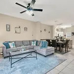 Family Oasis Cozy Retreat With Bunk Room