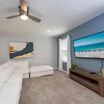 Solara Resort Home, Wooded View Pool 6Br, Modern Decor