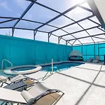 7547Oml-Solterra Resort