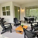 Exquisite Luxury Home With Pool Retreat - Solara - 8949