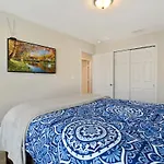 Four Bedrooms Townhome 5130
