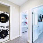 Dluxx New Vacation Home With Splash Pool 240
