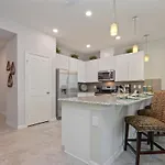 Four Bedrooms Townhouse 5102