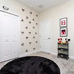Gorgeous 5Bdr Family With Pool At Storey Lake 2767 O