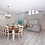 Solterra Resort Vacation Home Sleeping 16 With Private Pool And Spa