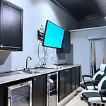 Beautiful 7Bd Family Home With Themed Game Room-9117