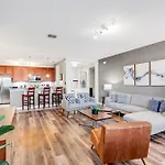 Stylish Vista Cay Magic Near All Theme Parks, And Walk To The Convention Center