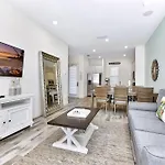 Sky Blue And Palm Trees Cottage Near Disney With Margaritaville Resort Island H2O Access - 8071Kd