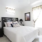 Lake Magic Cottage 1