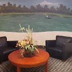 Days Inn & Suites By Wyndham Clermont