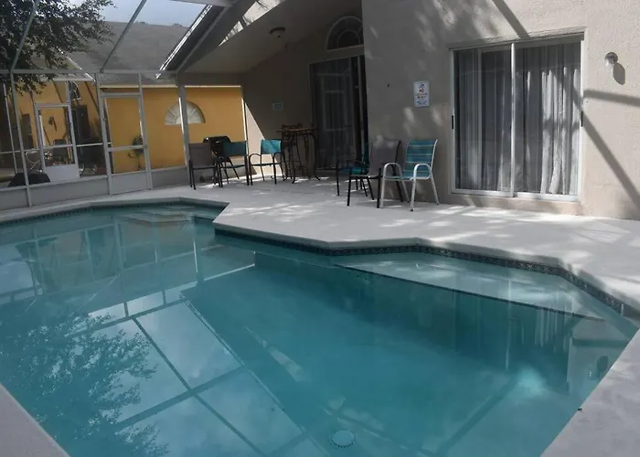 Vacation Home /Pool/Near All Parks
