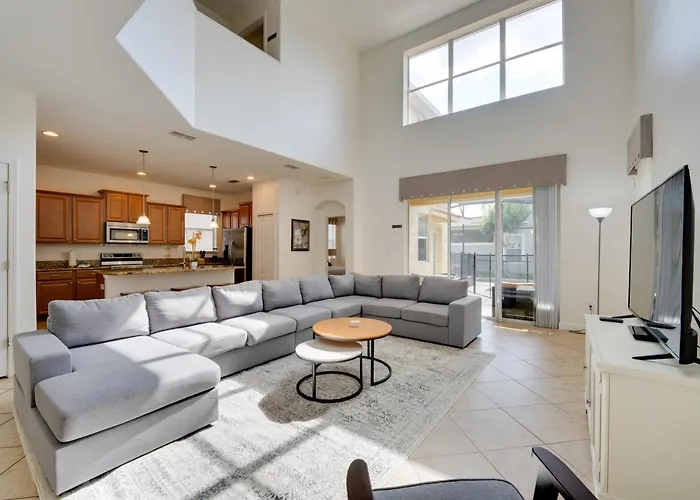 Spacious Resort Home With Pool - 11 Mi To Disney!