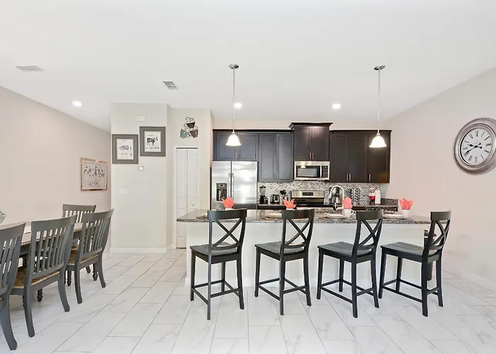 4819 Fantastic Home Located At Storey Lake Resort