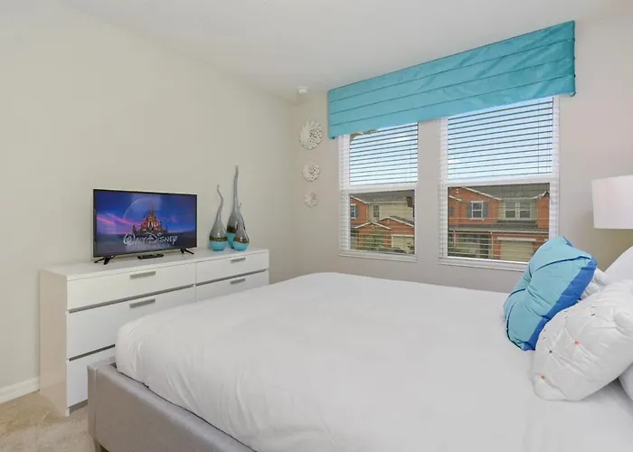 Four Bedrooms Townhouse 5102