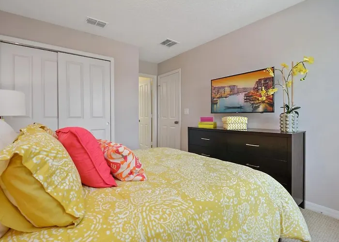 4Bd Sleeps 9 W Jacuzzi Close To Disney @ Compass Bay 5113C