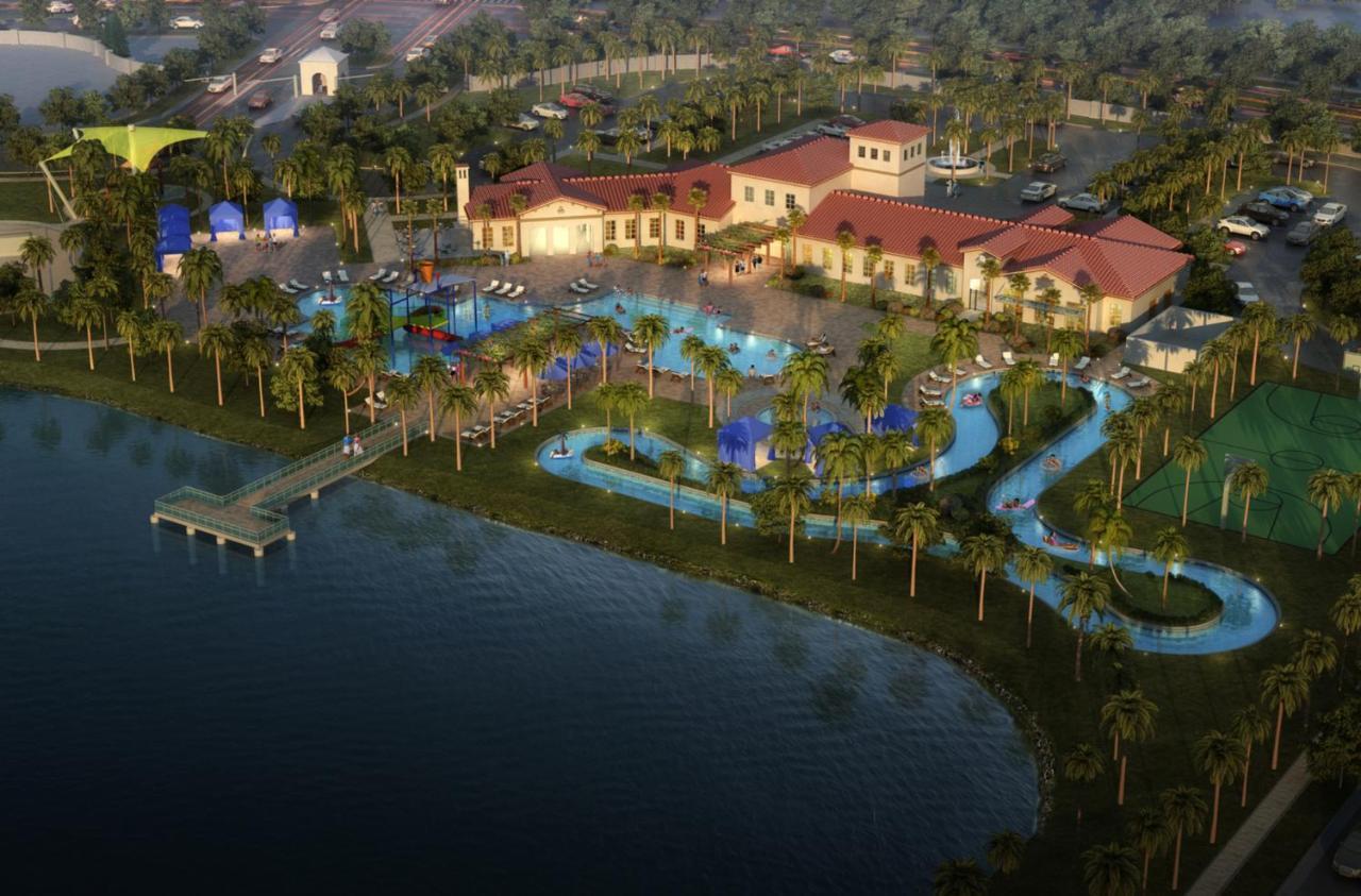 Large Pool Next Disney-world Orlando Kissimmee
