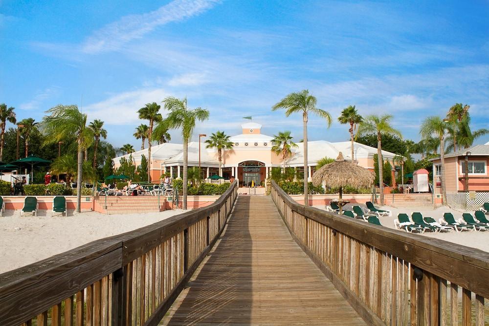 The At Summer Bay Hotel 4*