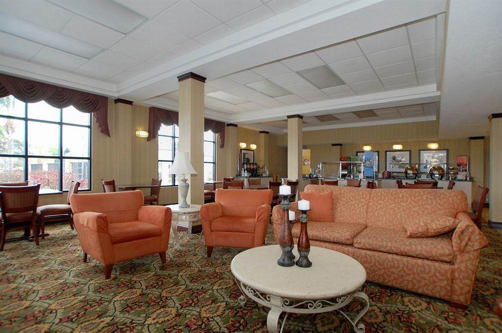 Hotel Hampton 3*