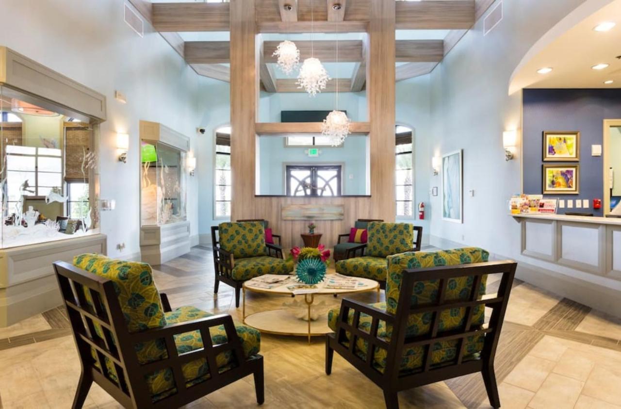 Paradise Champion Gates Penthouse * Davenport