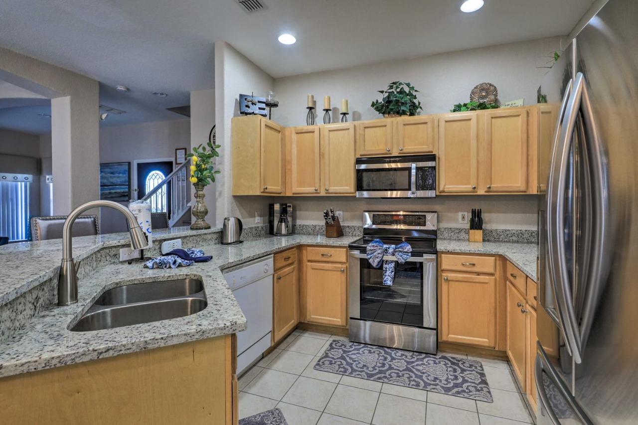 With Game And Pool - 10 Mi To Parks! Villa Orlando