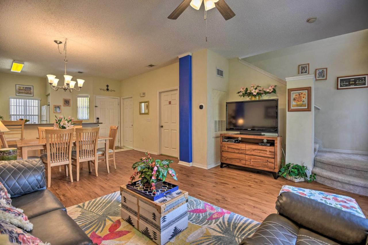 Townhome With Amenities 5 Mi To World