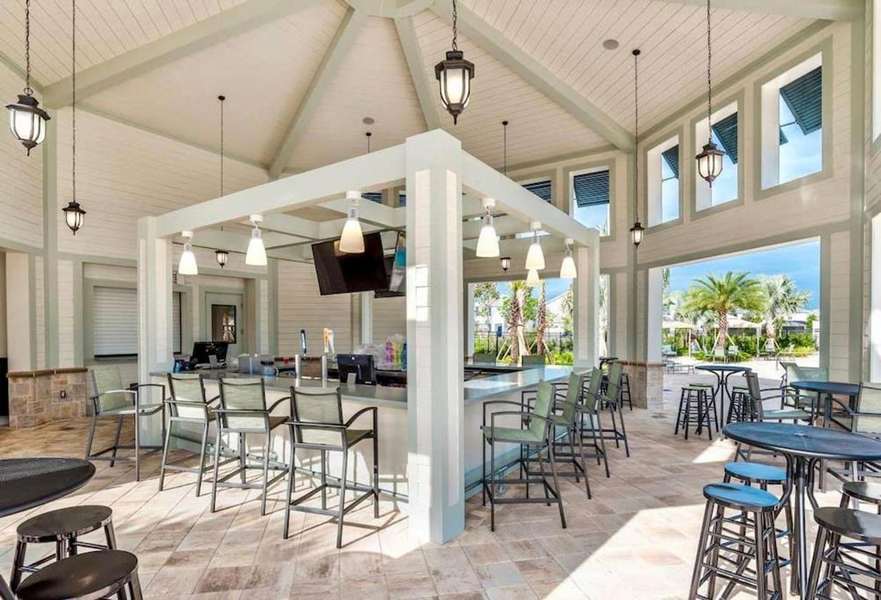 Splendid Thematic 2br With Waterpark