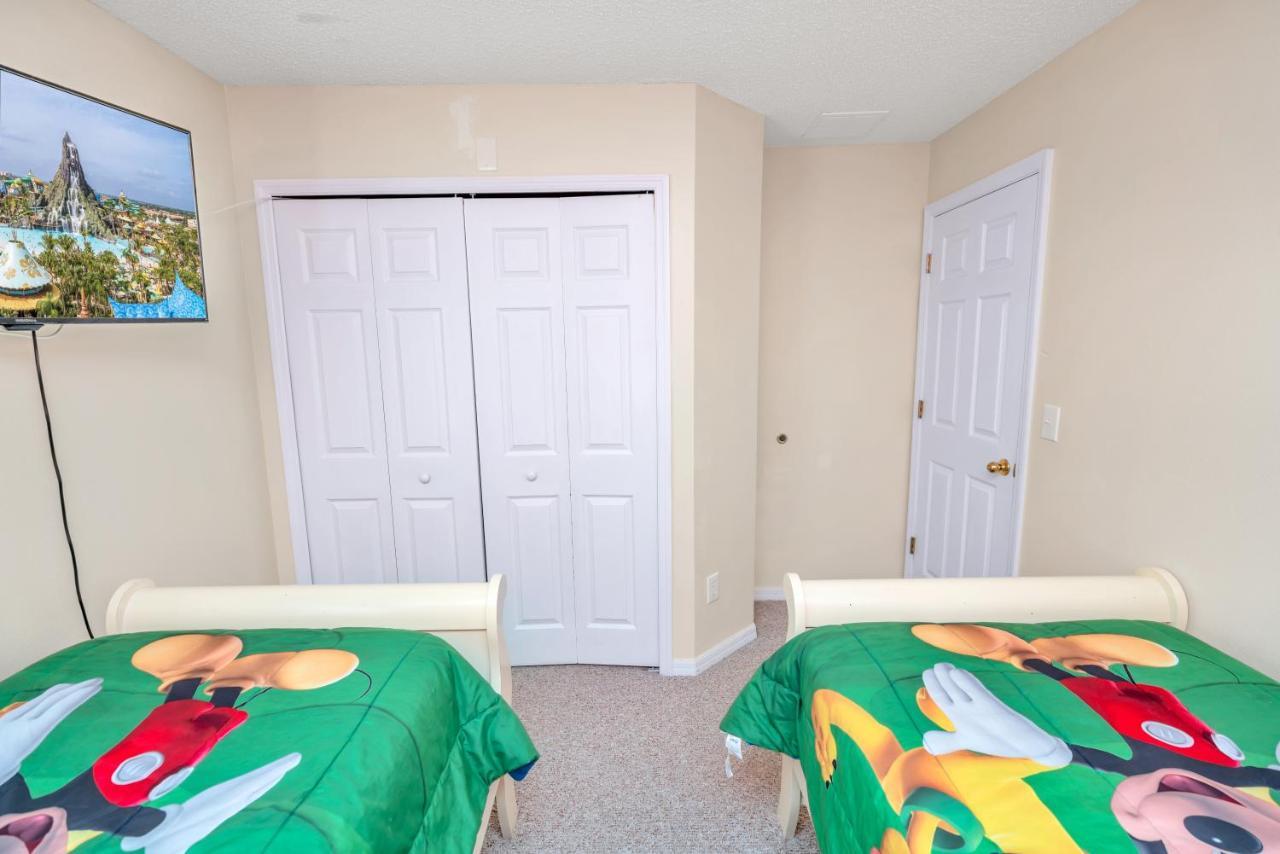 Dream With Hot Tub, Pool, Xbox, Games Room, Lakeview, 10 Min To Disney, Clubhouse Kissimmee