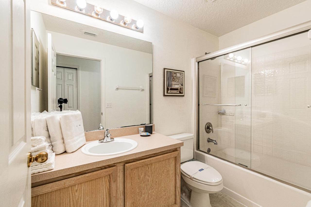 Spacious With Private Pool - No Carpet - Area Kissimmee