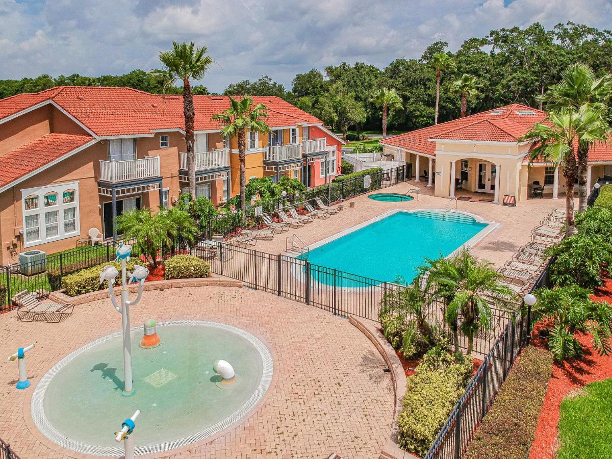 Spacious With Private Pool - No Carpet - Area * Kissimmee