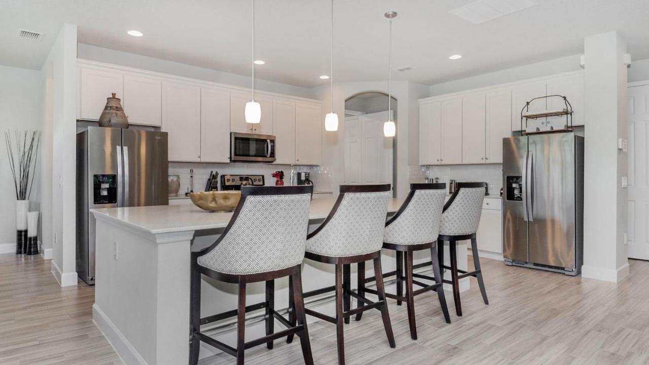 Solterra By Global Homes Holiday home