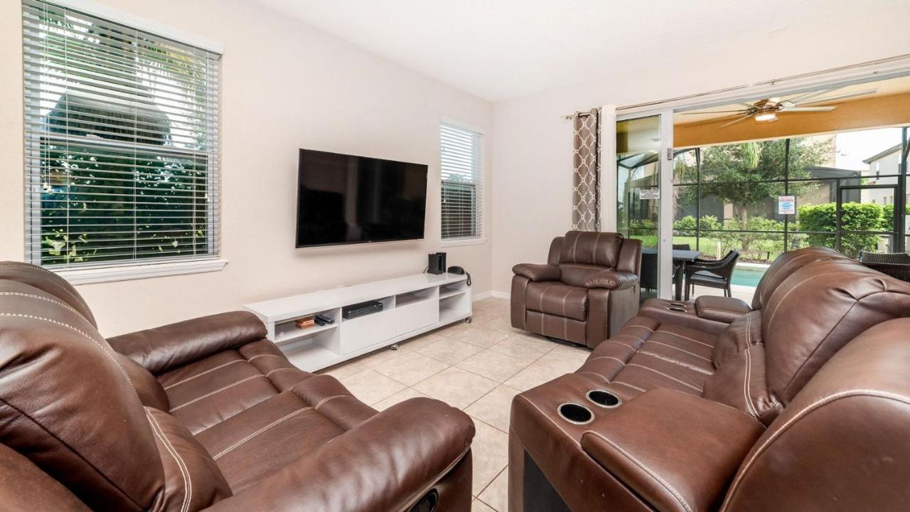 Solterra By Global Homes Holiday home