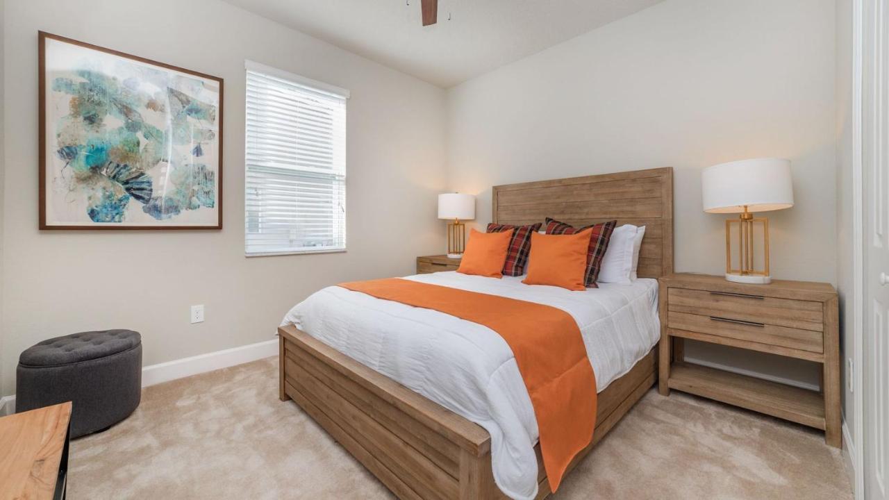 Solterra By Global Homes Holiday home