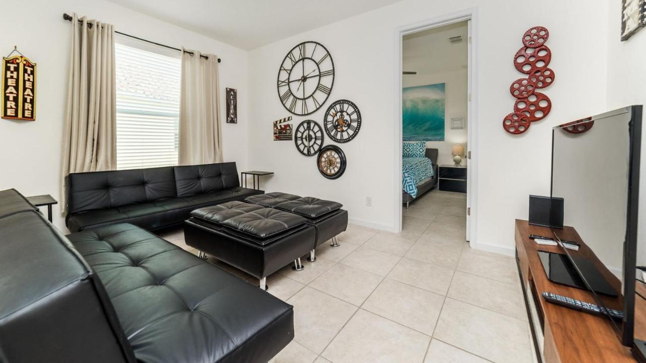 Solterra By Global Homes Holiday home