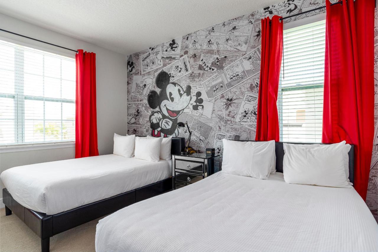 Upscale Modern Getaway With Heated Pool/hot Tub, 9 Beds 8.5 Bath Sleeps 18+ Holiday home *