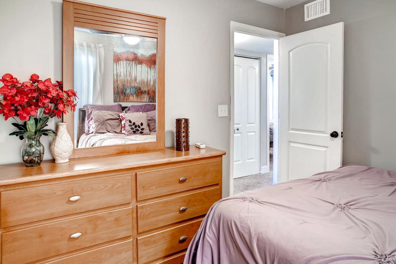 Apartment Getaway About 6 Mi To Disney World!