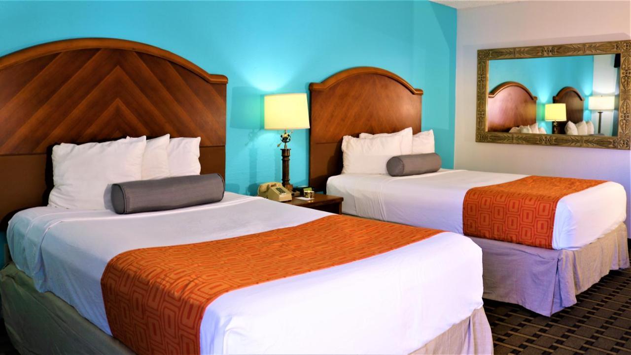 Howard Johnson By Wyndham Lake Front Park 2*