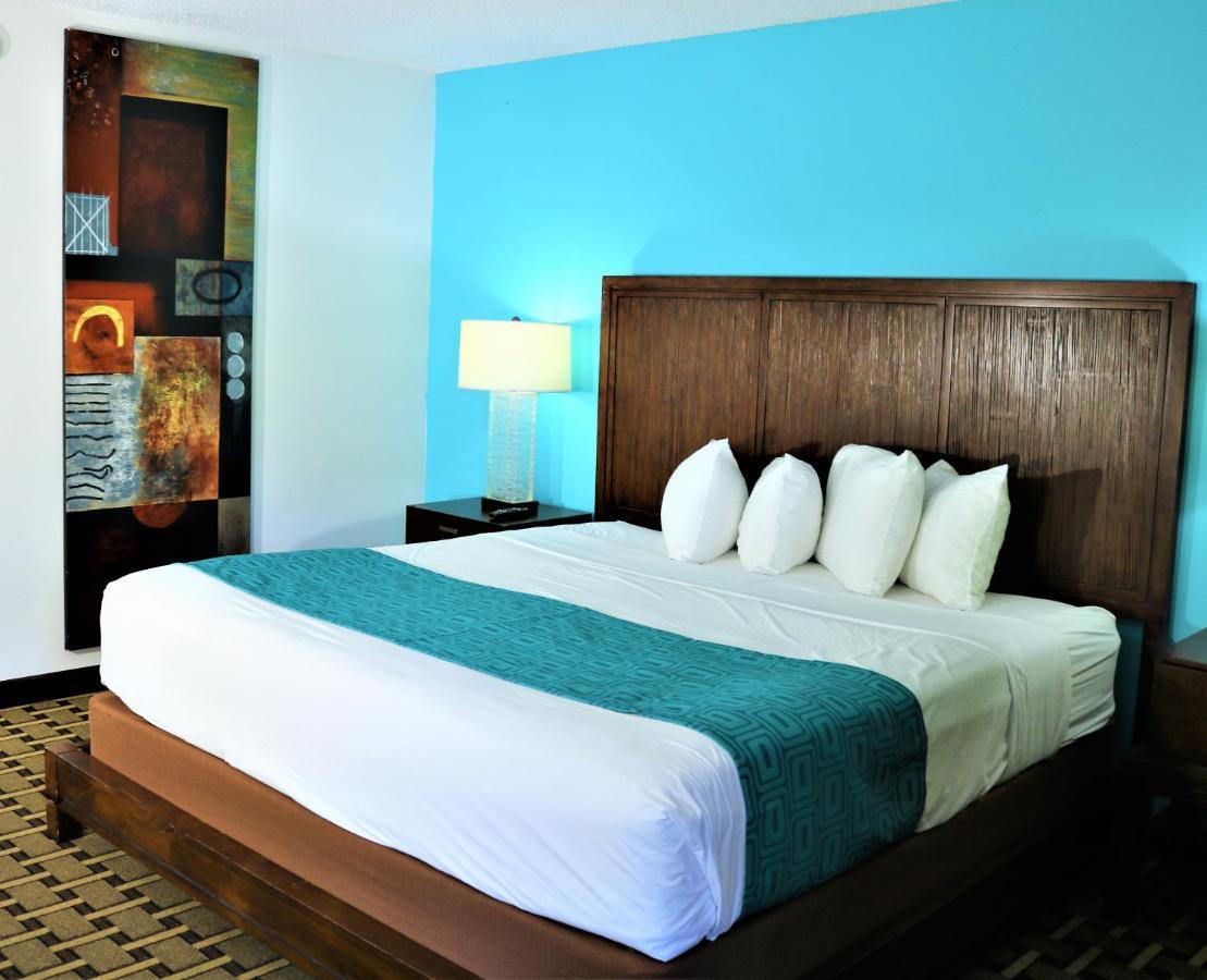 Motel Howard Johnson By Wyndham Lake Front Park