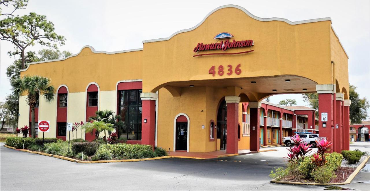 Howard Johnson By Wyndham Lake Front Park Kissimmee