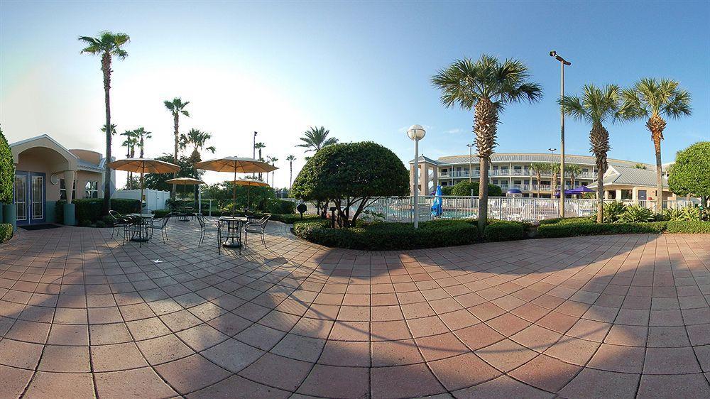 Maingate Garden Hotel 3*