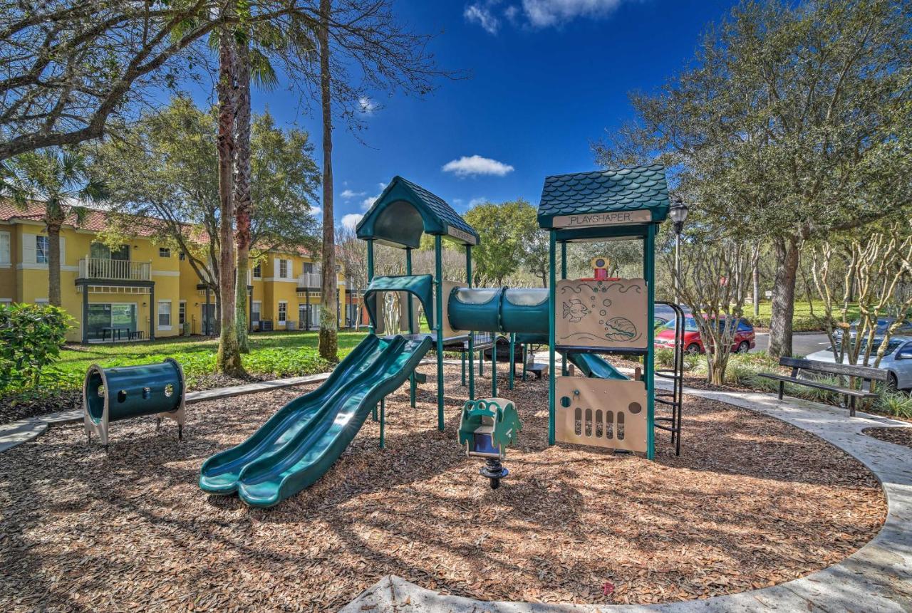 Holiday home Townhome With Amenities 5 Mi To World Kissimmee