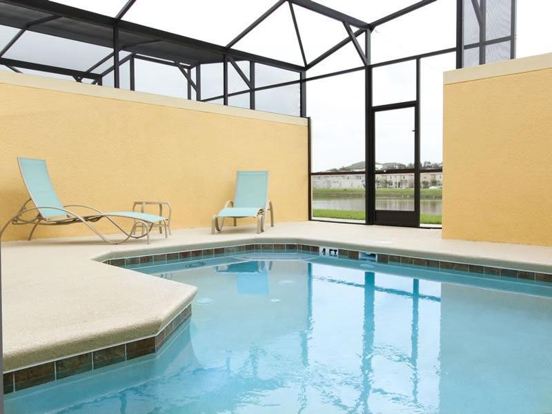 Stunning 4 Bedroom 3 Bathroom Town Sleeps 8 Holiday home